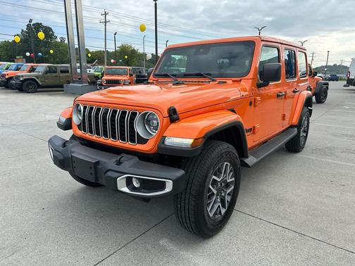 2025 Jeep Wrangler 4-Door Sahara 4x4