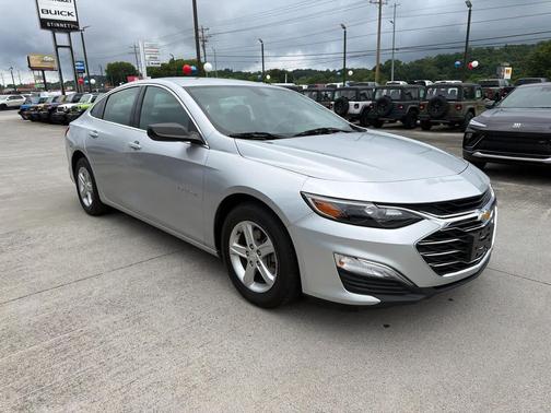 Silver Ice Metallic 2020 Chevrolet Malibu 1LS