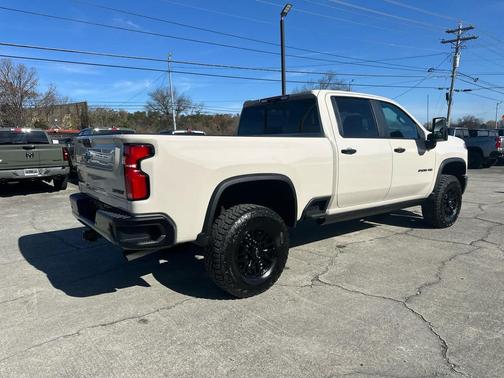2026 Chevrolet Silverado 2500 Crew Cab, Standard Bed, XR2, 4WD