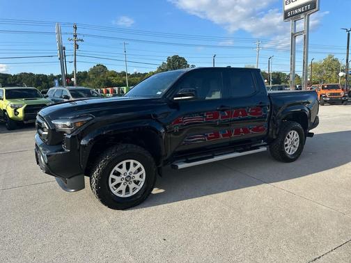 2025 Toyota Tacoma SR5
