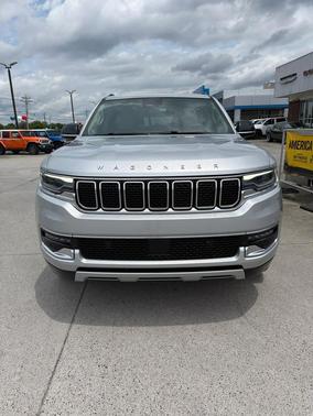 Silver Zynith 2024 Jeep Wagoneer Series II 4x4