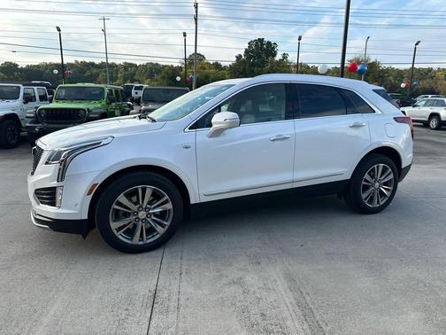 2022 Cadillac XT5 Premium Luxury