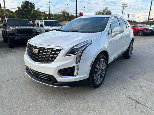 2022 Cadillac XT5 Premium Luxury