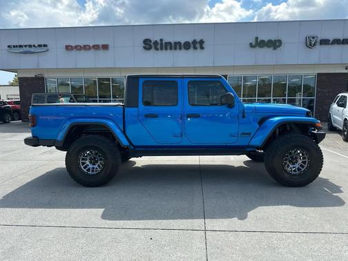 2022 Jeep Gladiator Sport S
