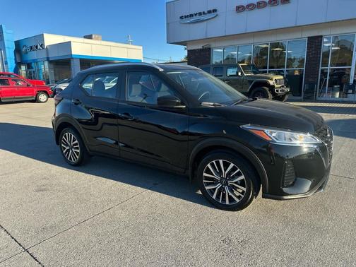 2024 Nissan Kicks SV
