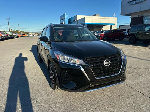 2024 Nissan Kicks SV