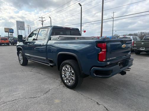 Lakeshore Blue Metallic 2025 Chevrolet Silverado 2500 High Country