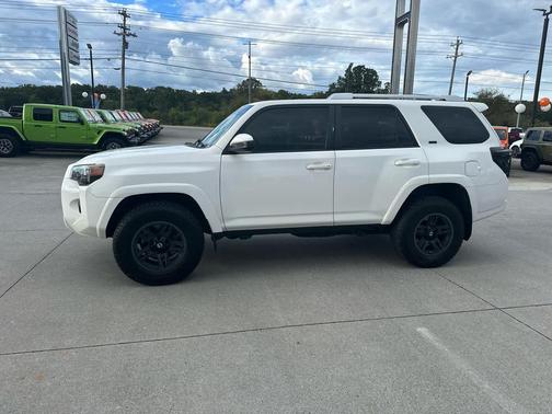 2017 Toyota 4Runner SR5