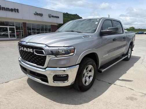 Billet Silver Metallic Clearcoat 2025 RAM 1500 Big Horn/Lone Star