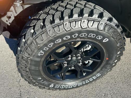 2025 Jeep Gladiator High Tide