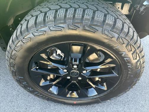 2025 Jeep Gladiator Nighthawk