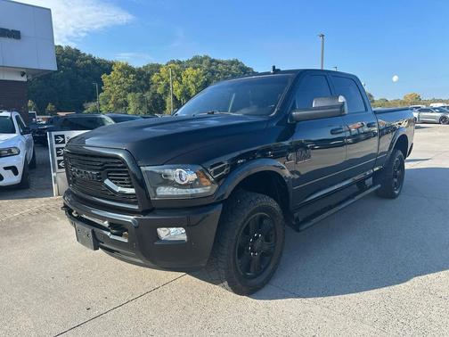 2018 RAM 3500 Laramie Crew Cab 4x4 6'4' Box