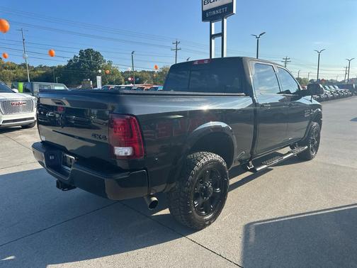2018 RAM 3500 Laramie Crew Cab 4x4 6'4' Box