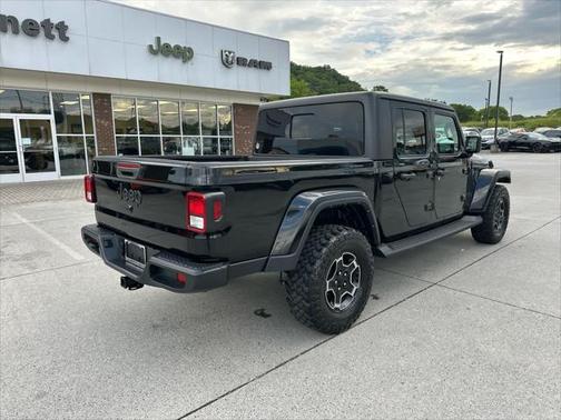 2022 Jeep Gladiator Sport S