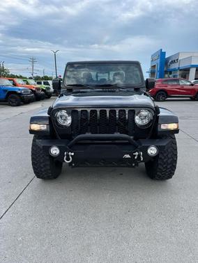 2022 Jeep Gladiator Sport S