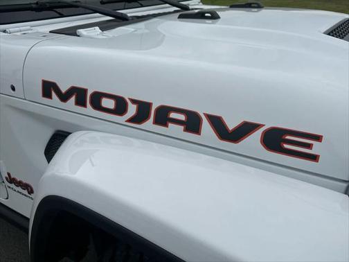 2025 Jeep Gladiator Mojave X