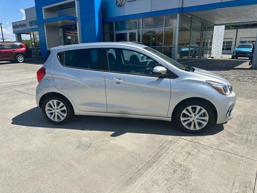 2017 Chevrolet Spark 1LT