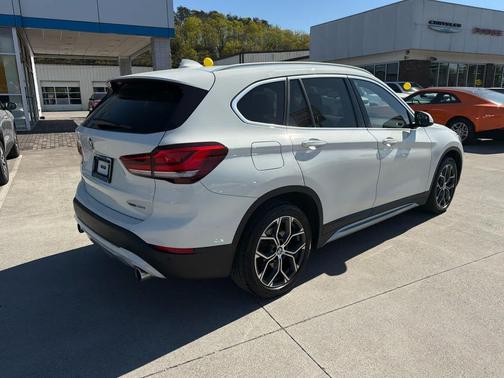 Alpine White 2020 BMW X1 xDrive28i