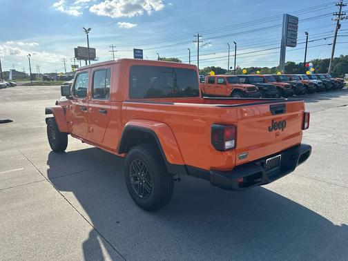 2025 Jeep Gladiator Sport S