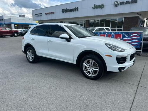 2016 Porsche Cayenne Cayenne