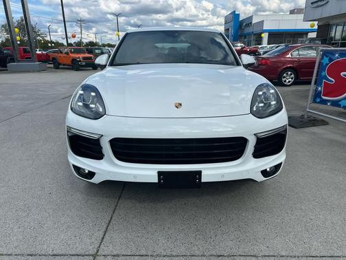 2016 Porsche Cayenne Cayenne