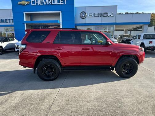 2024 Toyota 4Runner SR5