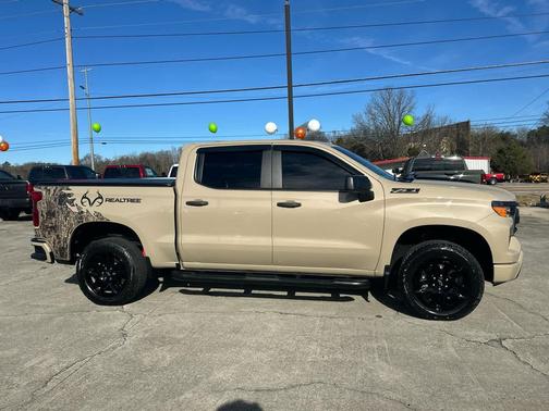 2023 Chevrolet Silverado 1500 Custom Trail Boss