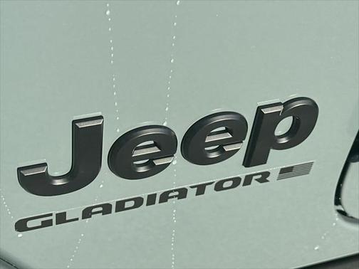 2025 Jeep Gladiator Nighthawk