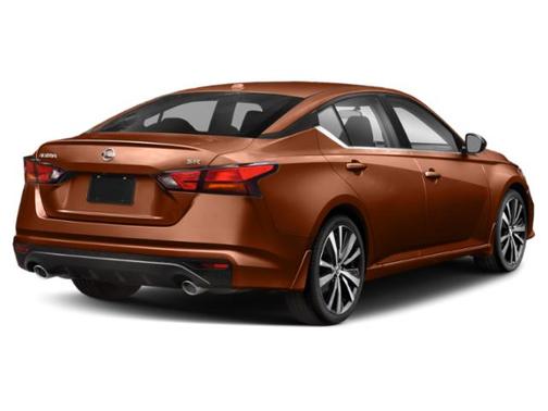 Sunset Drift Chromaflair 2021 Nissan Altima SR FWD
