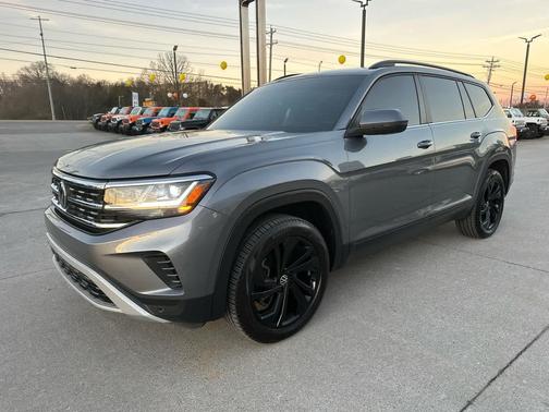 2022 Volkswagen Atlas 3.6L SE w/Technology
