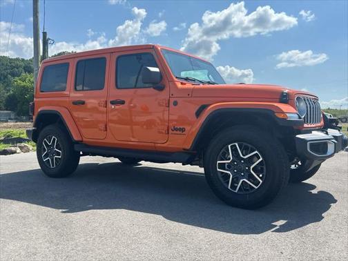 2025 Jeep Wrangler 4-Door Sahara 4x4