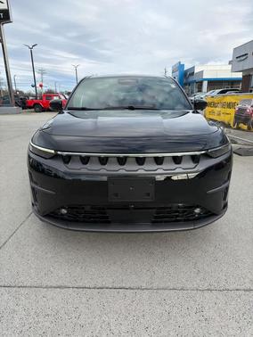 2024 Jeep Wagoneer S Launch Edition