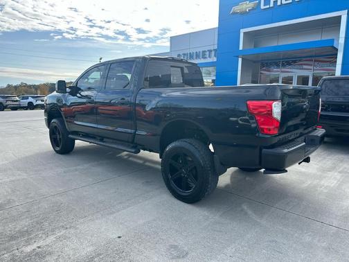 2019 Nissan Titan XD SV