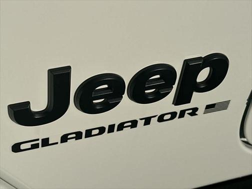 2025 Jeep Gladiator Nighthawk