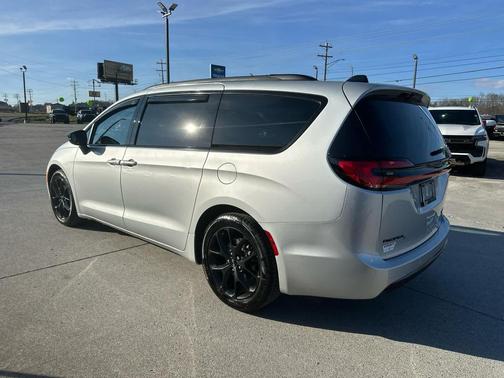 2024 Chrysler Pacifica Limited