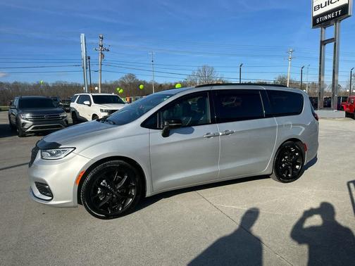 2024 Chrysler Pacifica Limited
