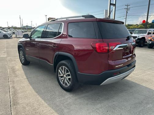 2017 GMC Acadia SLE-2