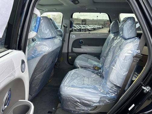 Abyss Black Pearl 2026 Hyundai Palisade Hybrid Limited