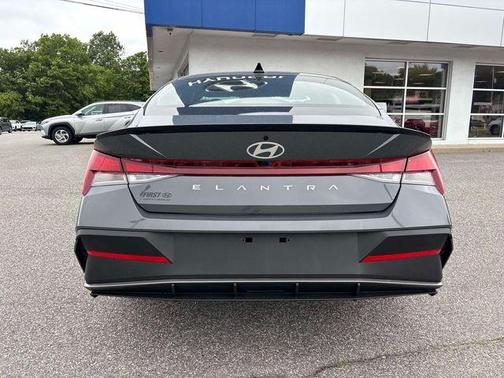 Gray 2025 Hyundai ELANTRA SEL Sport