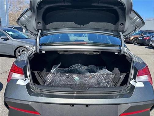 2025 Hyundai ELANTRA HEV SEL Sport