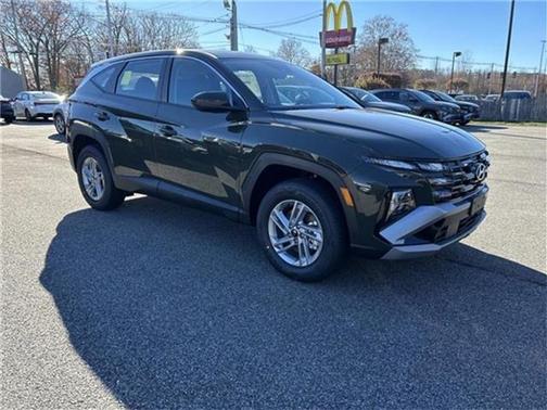 2026 Hyundai TUCSON SE