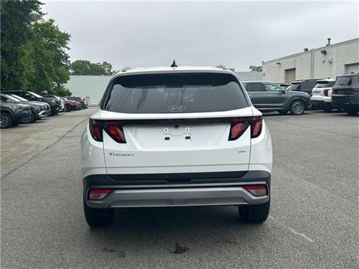 2025 Hyundai TUCSON SEL