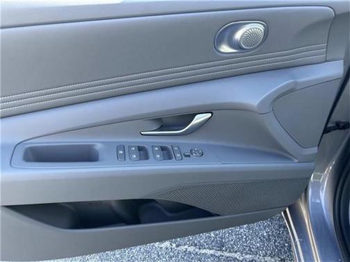 2026 Hyundai ELANTRA SEL