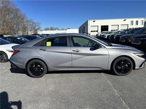 2026 Hyundai ELANTRA SEL