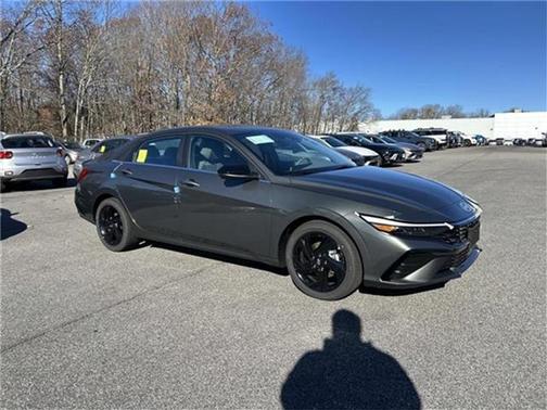 2026 Hyundai ELANTRA SEL