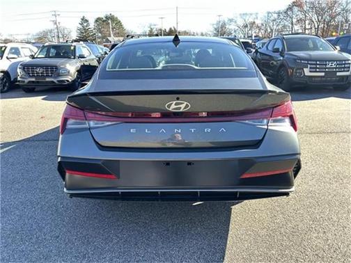 2026 Hyundai ELANTRA SEL