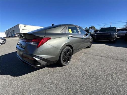 2026 Hyundai ELANTRA SEL