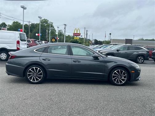 2022 Hyundai SONATA Limited