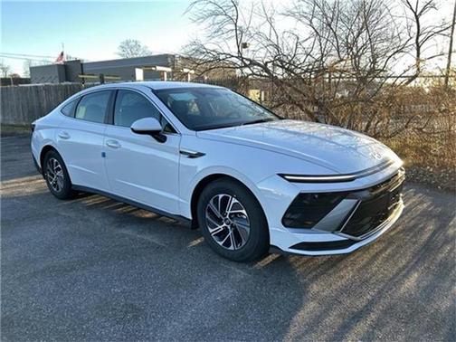2026 Hyundai SONATA Hybrid Blue