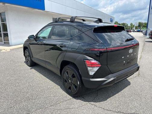 Abyss Black Pearl 2026 Hyundai KONA SEL Sport